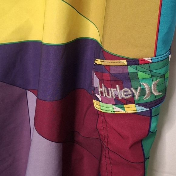 Mens HURLEY Multi Colored Board Shorts Size 38 with Pocket - Picture 7 of 12